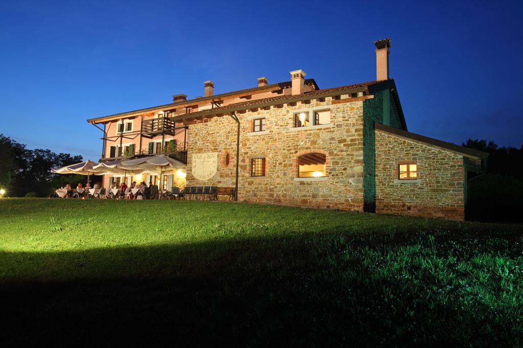 Agriturismo Scacciapensieri Buttrio Exterior foto
